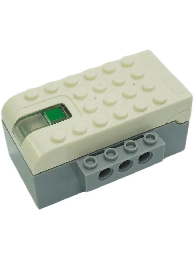 СмартХаб WeDo 2.0 с отсеком под батареи — изображение 2